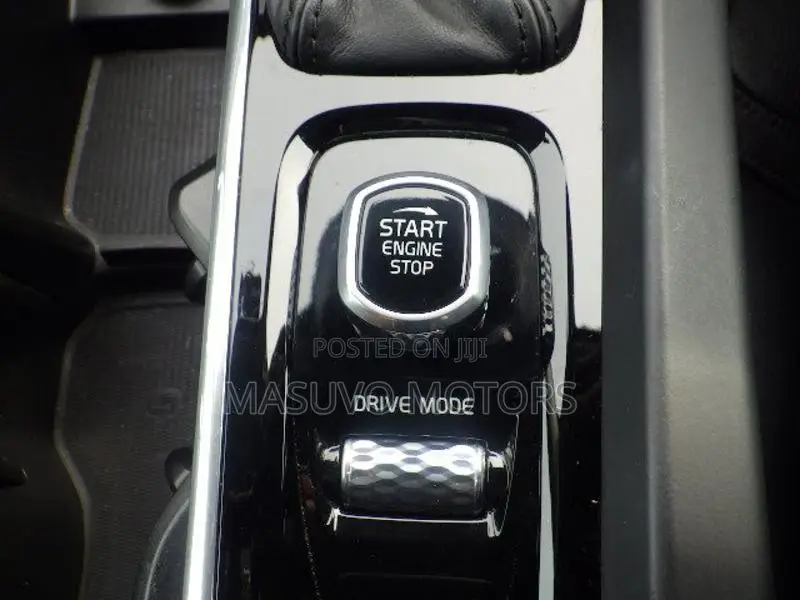 Volvo V60 2019 Gray
