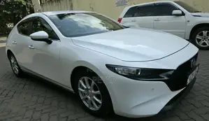 Mazda Axela 2019 White