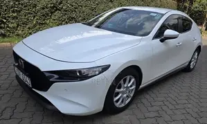 Mazda Axela 2019 White