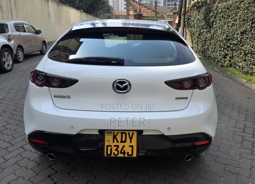 Mazda Axela 2019 White