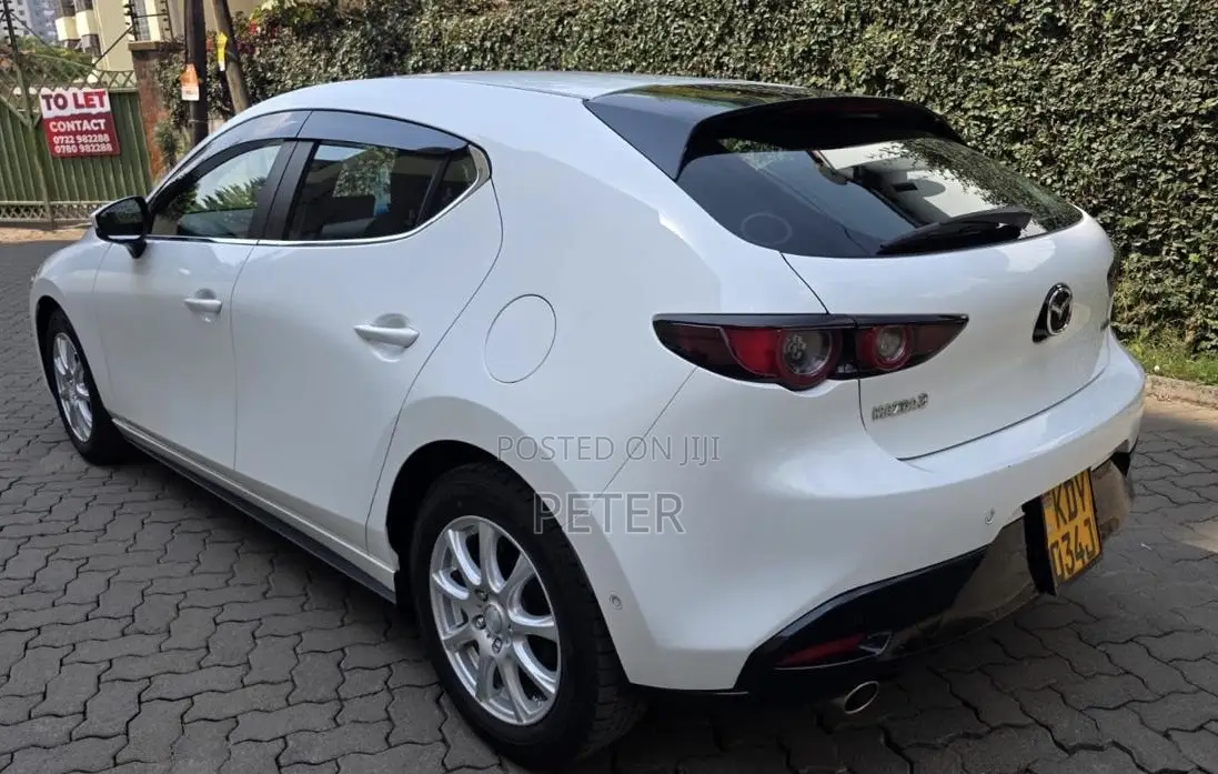 Mazda Axela 2019 White