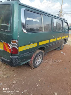 Toyota HiAce 2007 Blue