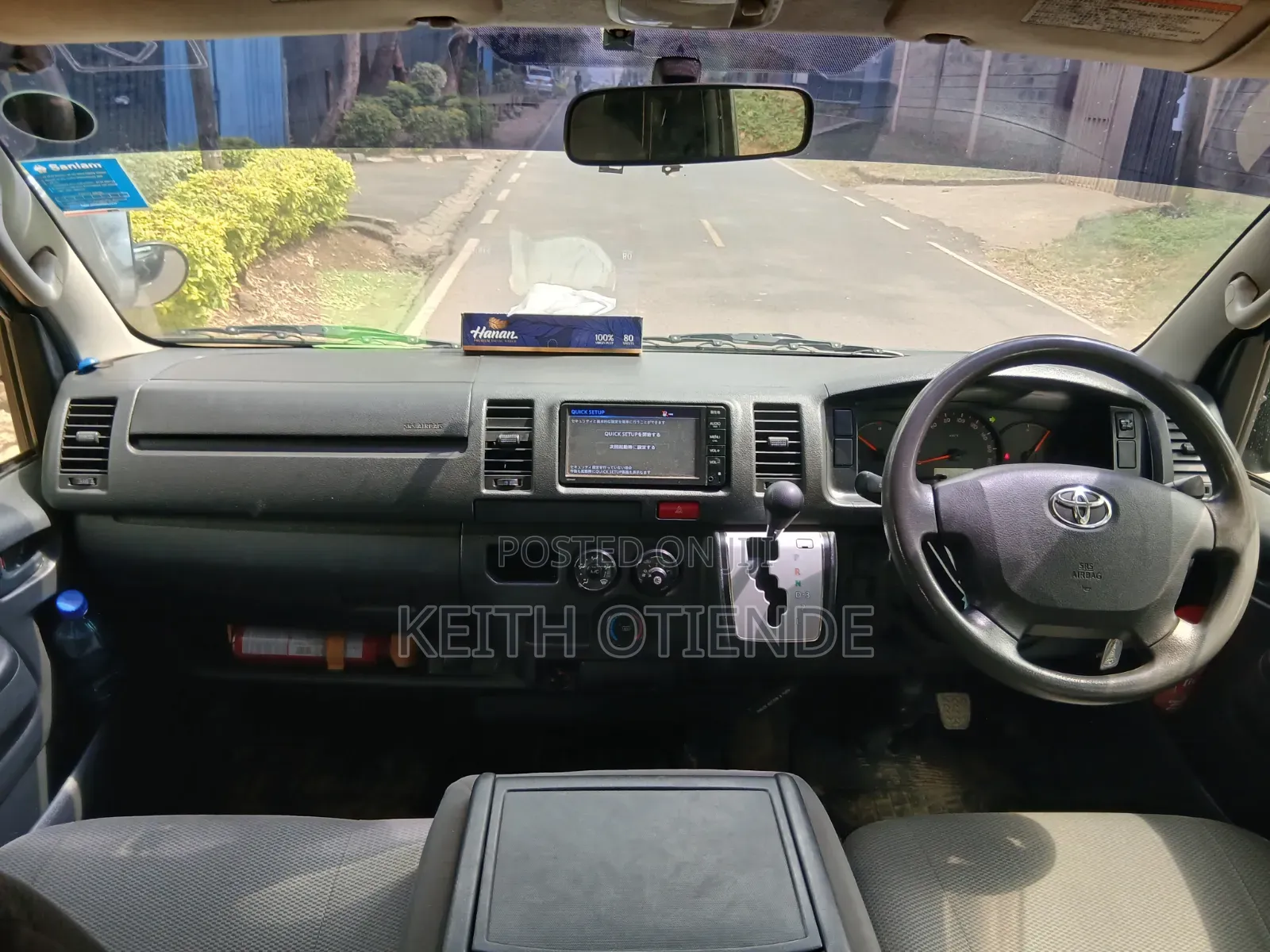Toyota HiAce 2016 White