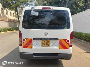 Toyota HiAce 2016 White