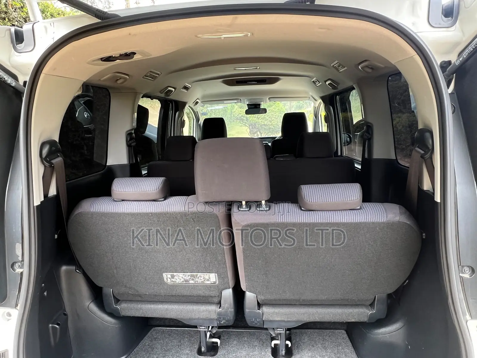Toyota Noah 2.0 FWD (8 Seater) 2020 White
