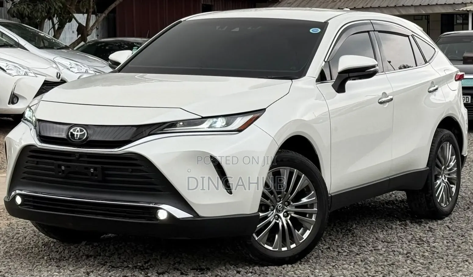 Toyota Harrier 2.0 2020 White