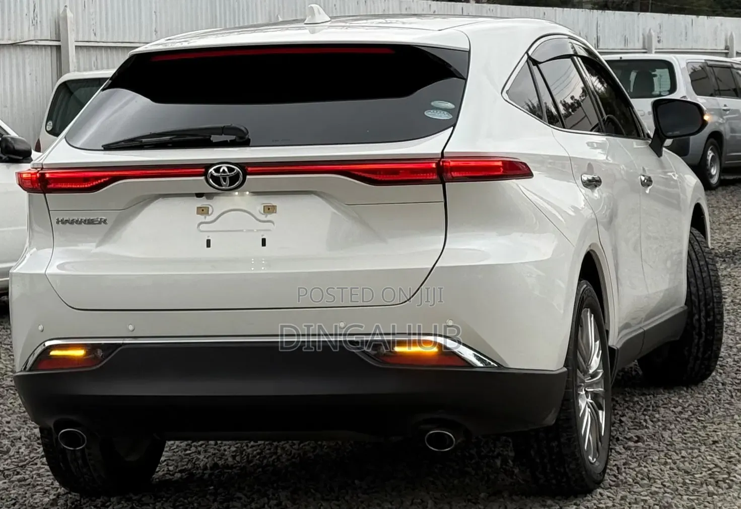 Toyota Harrier 2.0 2020 White