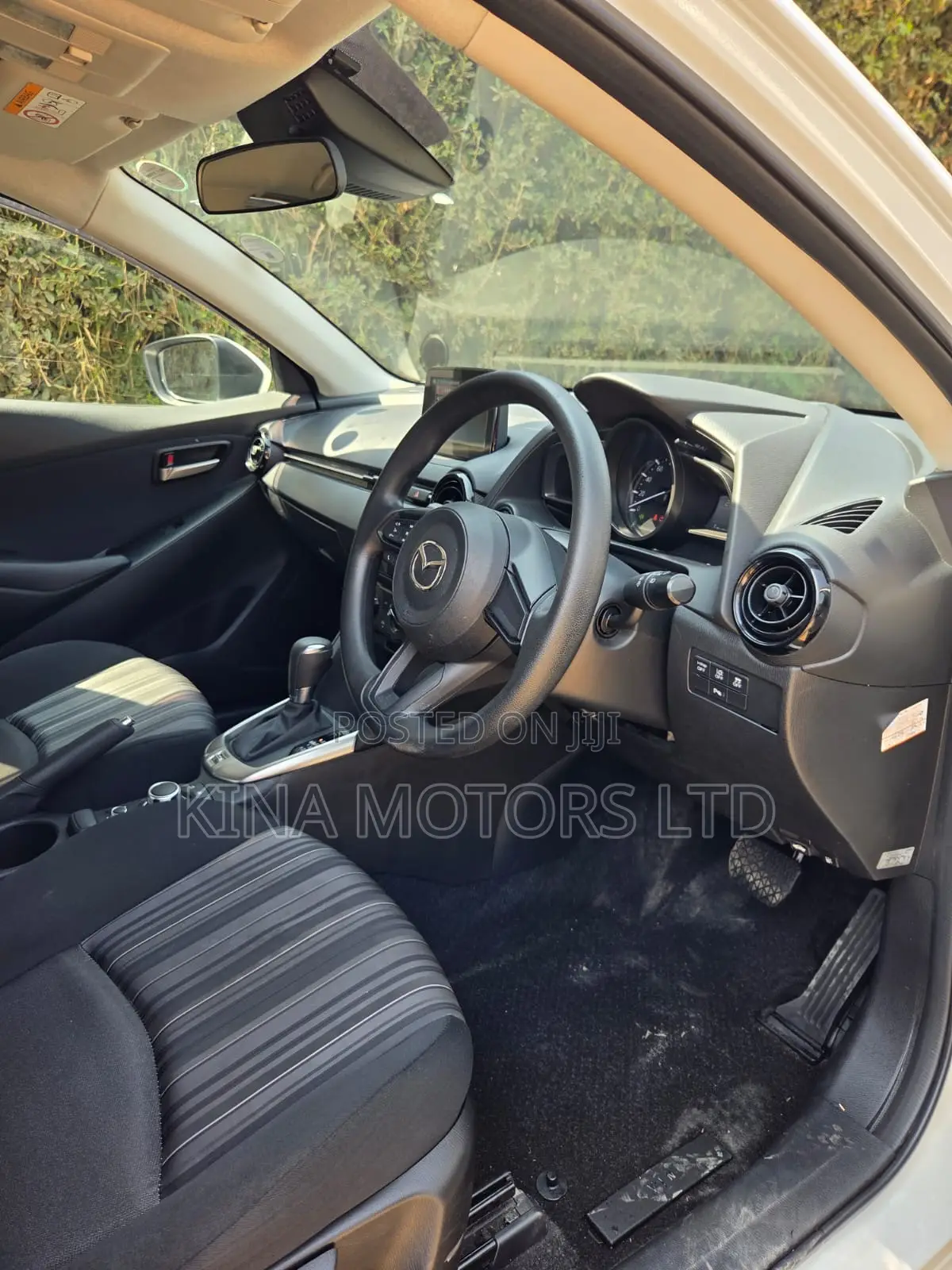 Mazda 2 2020 Pearl