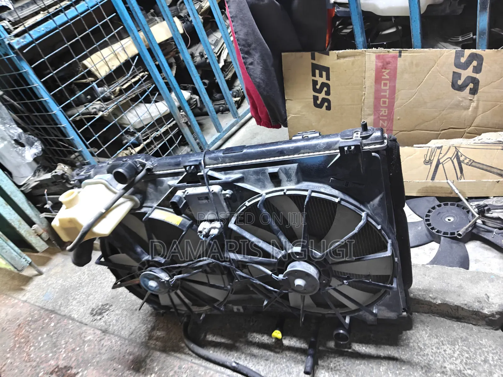 Crown Radiator Complete 2008-2010