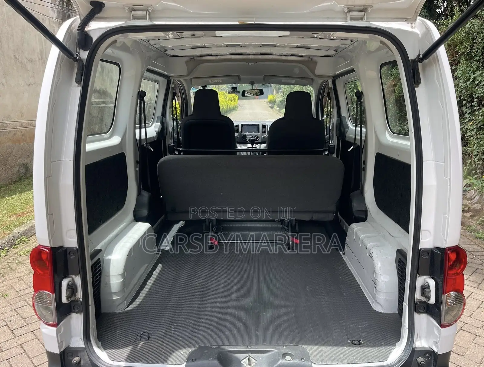 Nissan NV350 2019 White