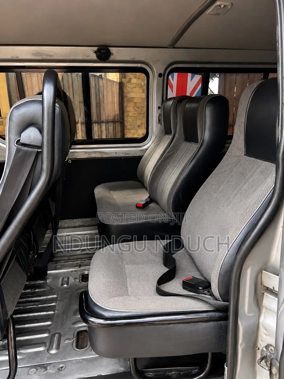 Toyota HiAce 2010 Silver