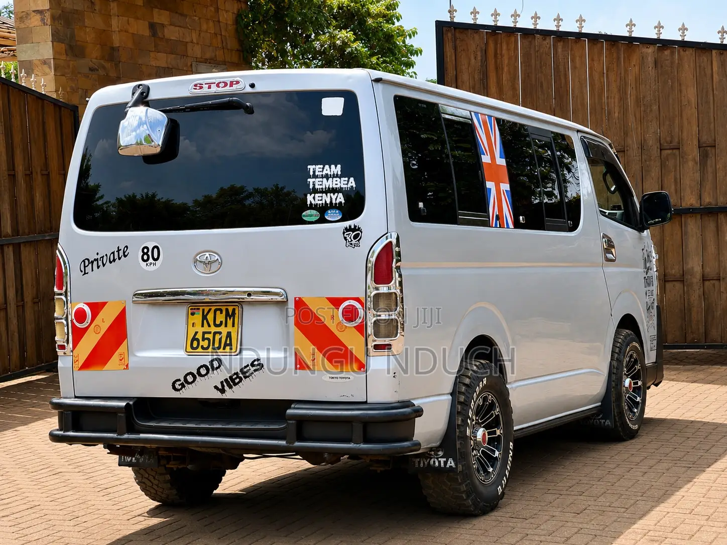 Toyota HiAce 2010 Silver