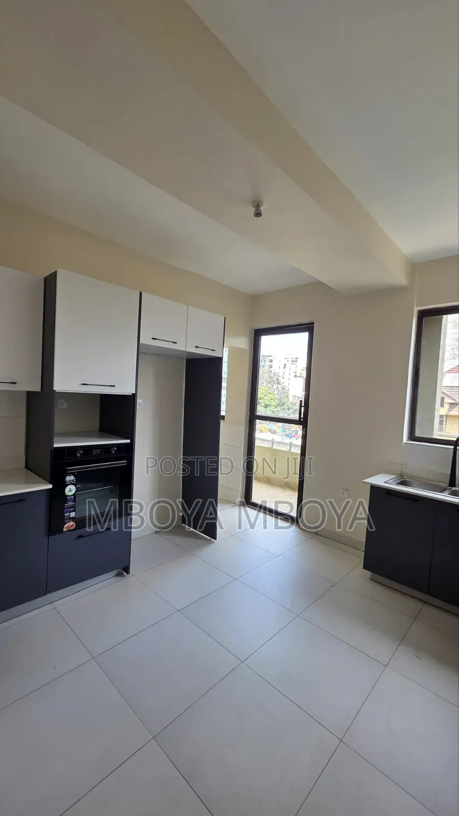 5bdrm Apartment in Parklands for rent