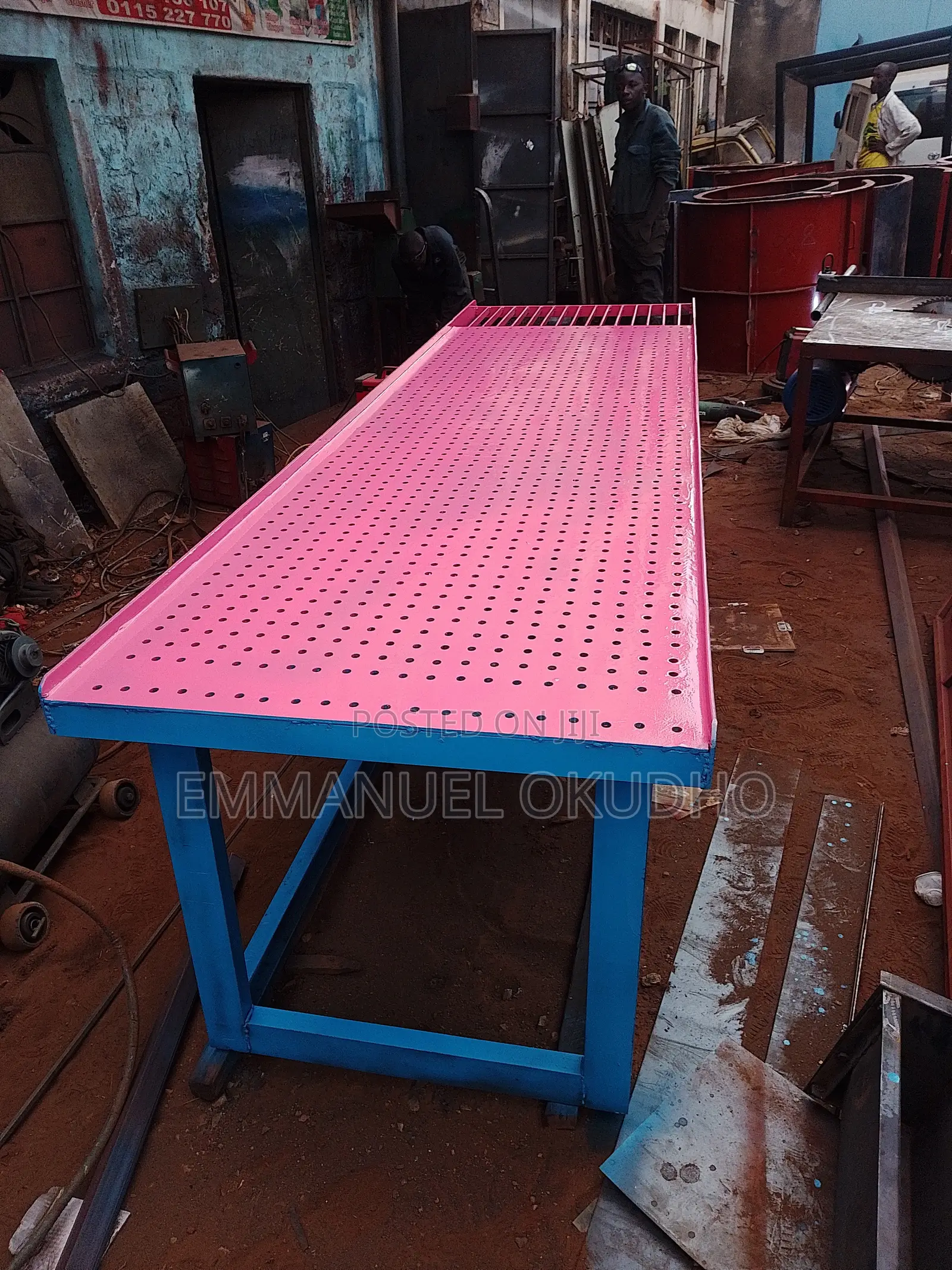 Vibrating Table