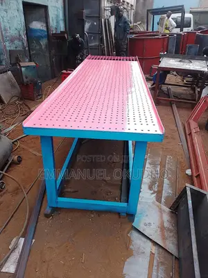 Vibrating Table