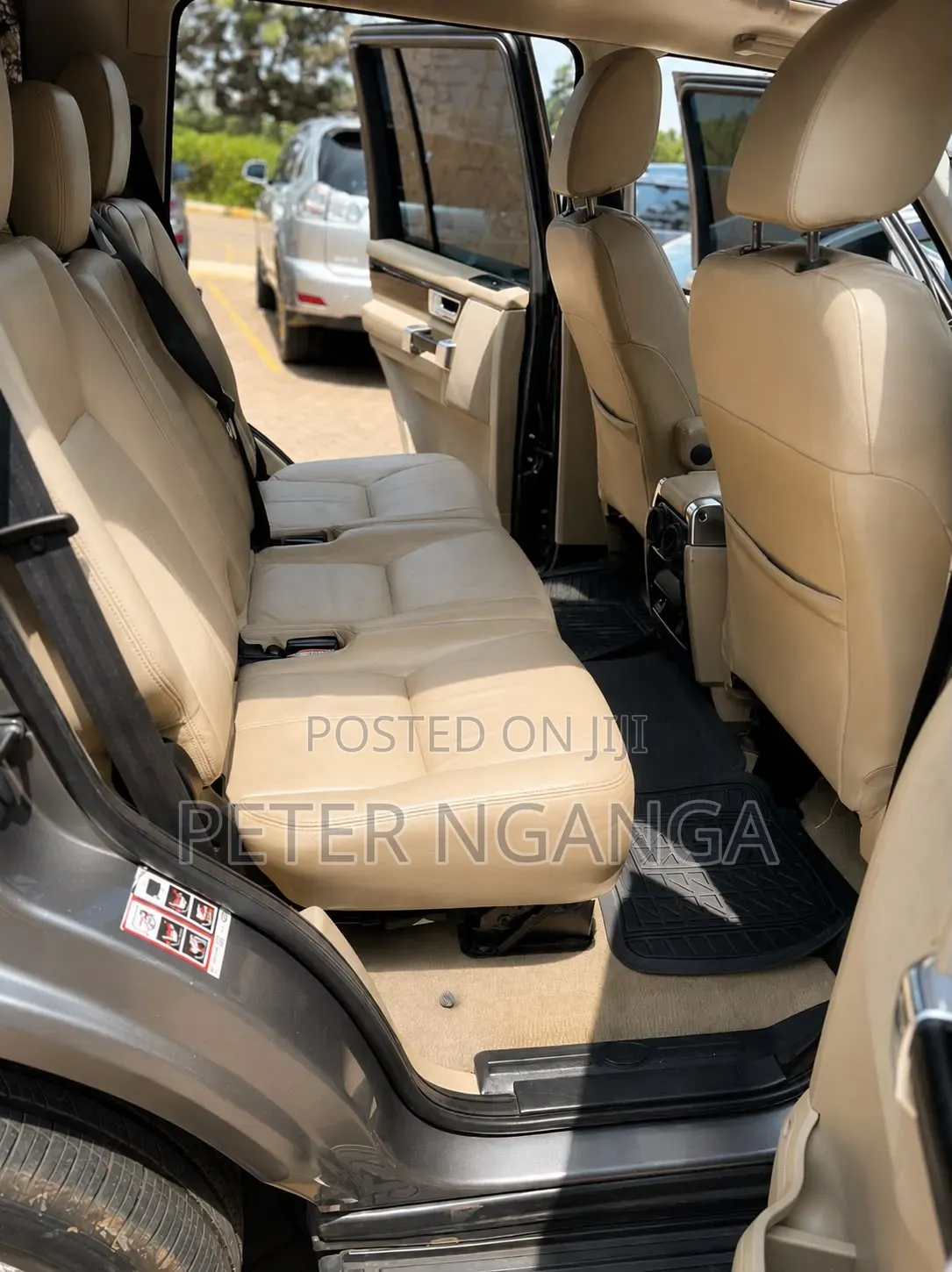 Land Rover Range Rover 2010 Gray