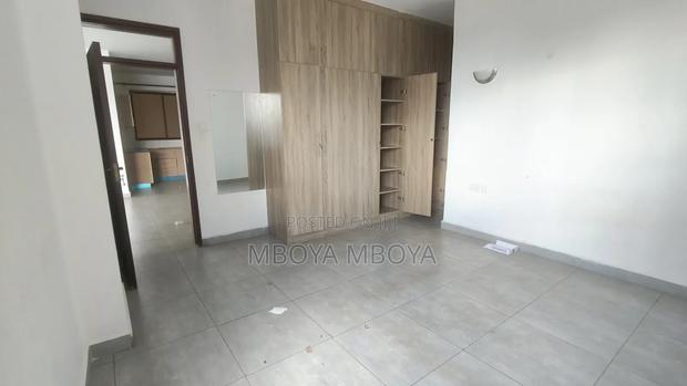 2bdrm Apartment in Parklands for rent - thumbnail 7