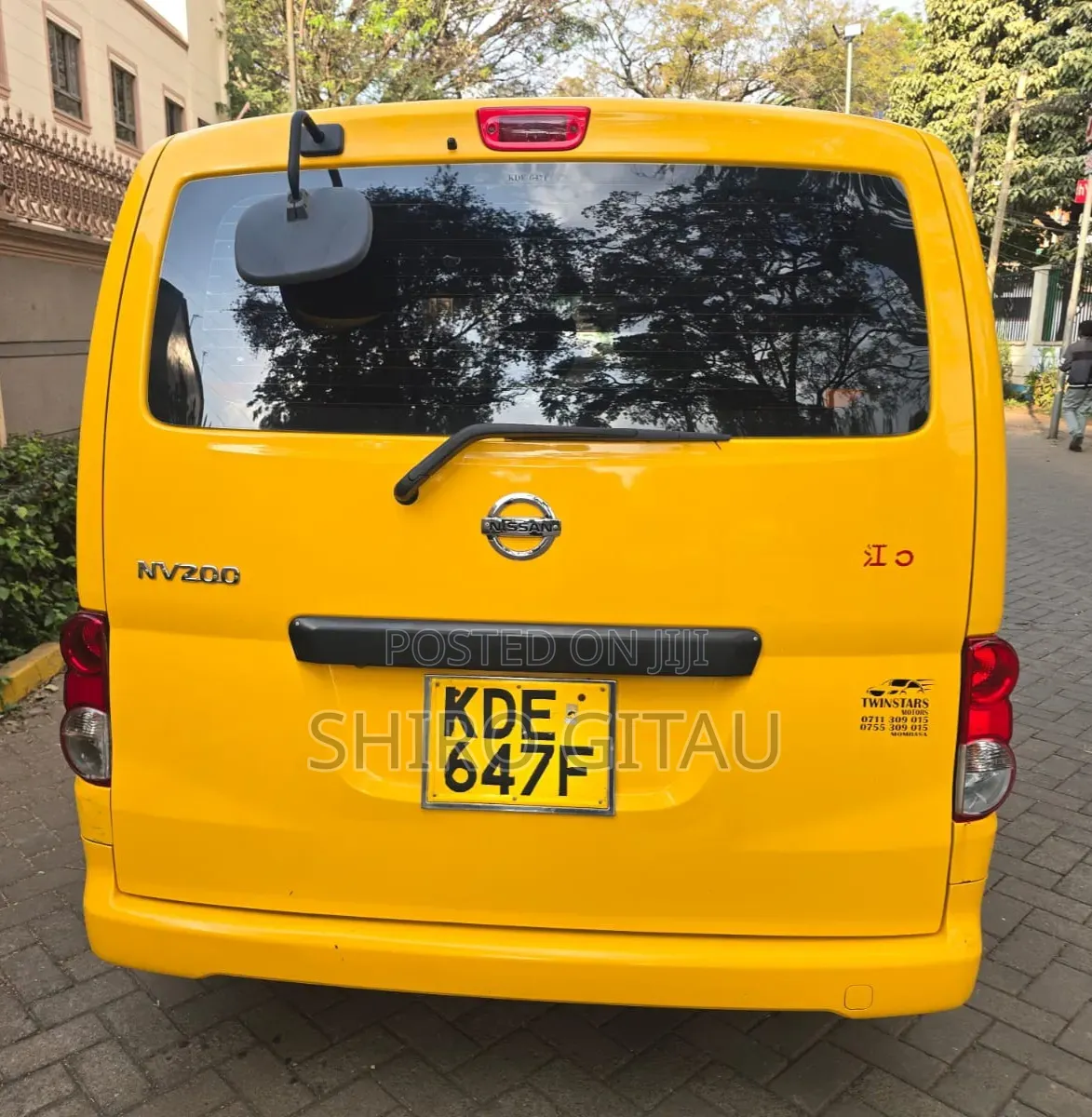 Nissan NV200 2015 Yellow