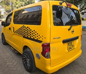 Nissan NV200 2015 Yellow