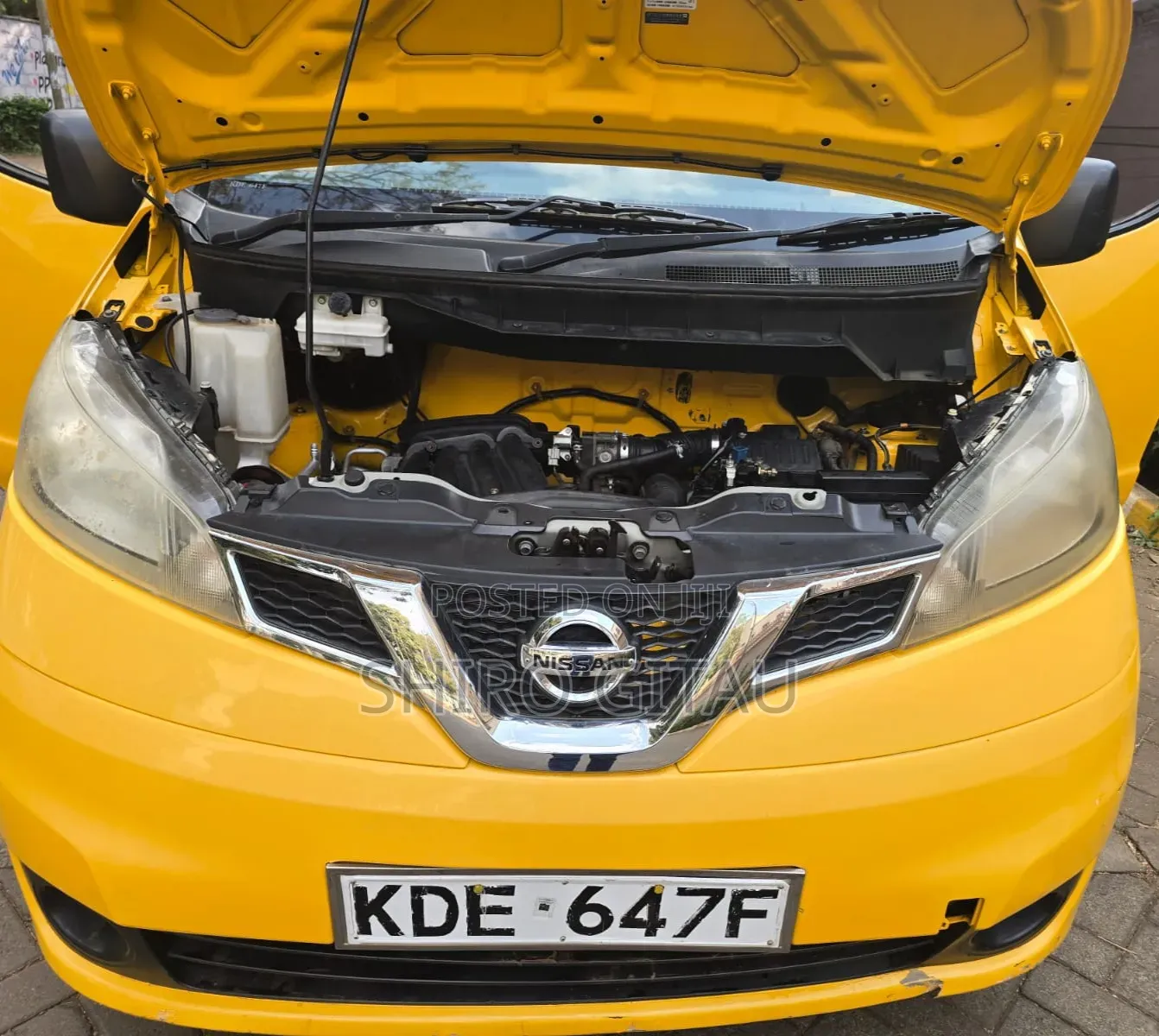 Nissan NV200 2015 Yellow