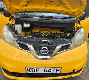 Nissan NV200 2015 Yellow