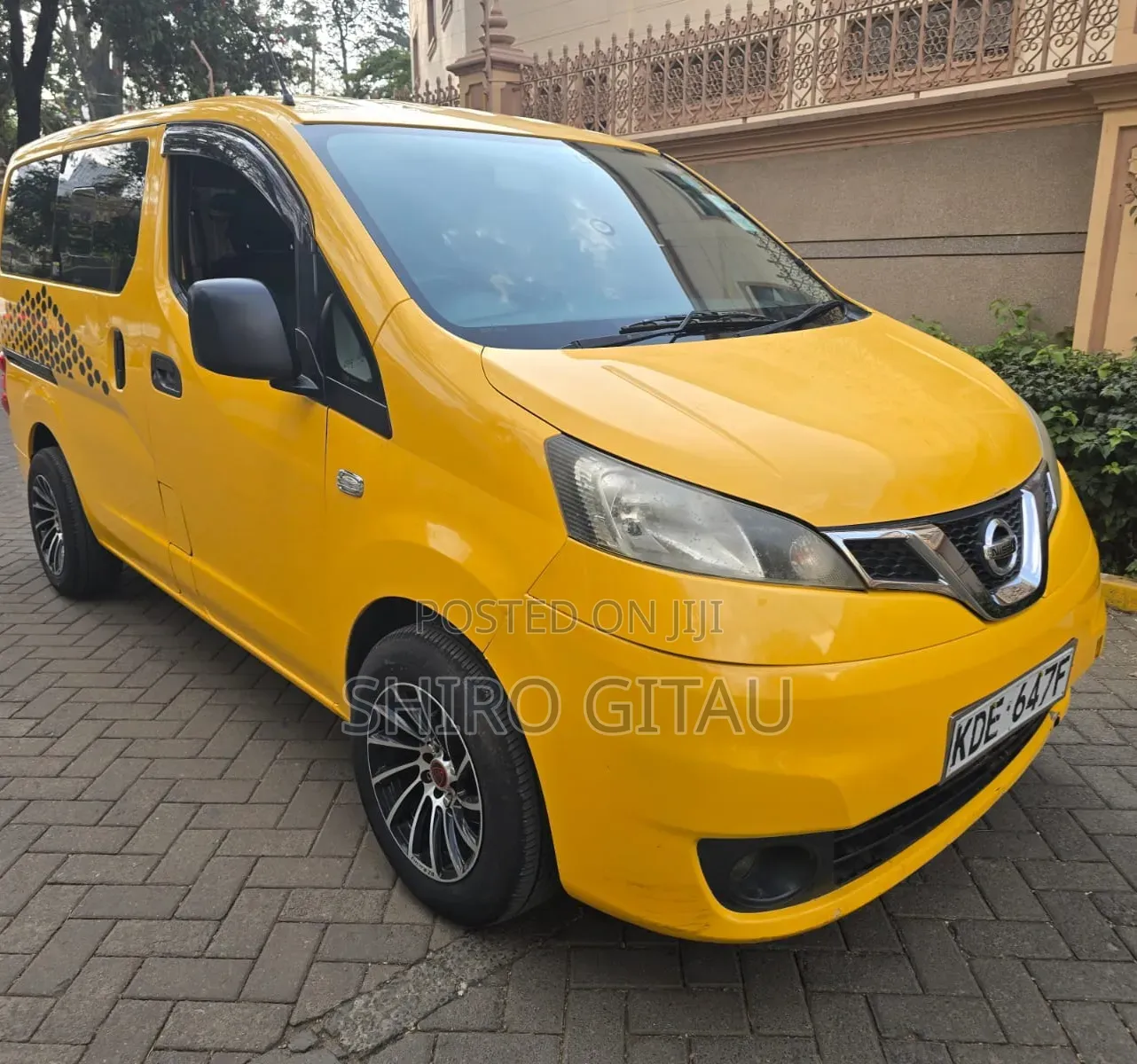 Nissan NV200 2015 Yellow
