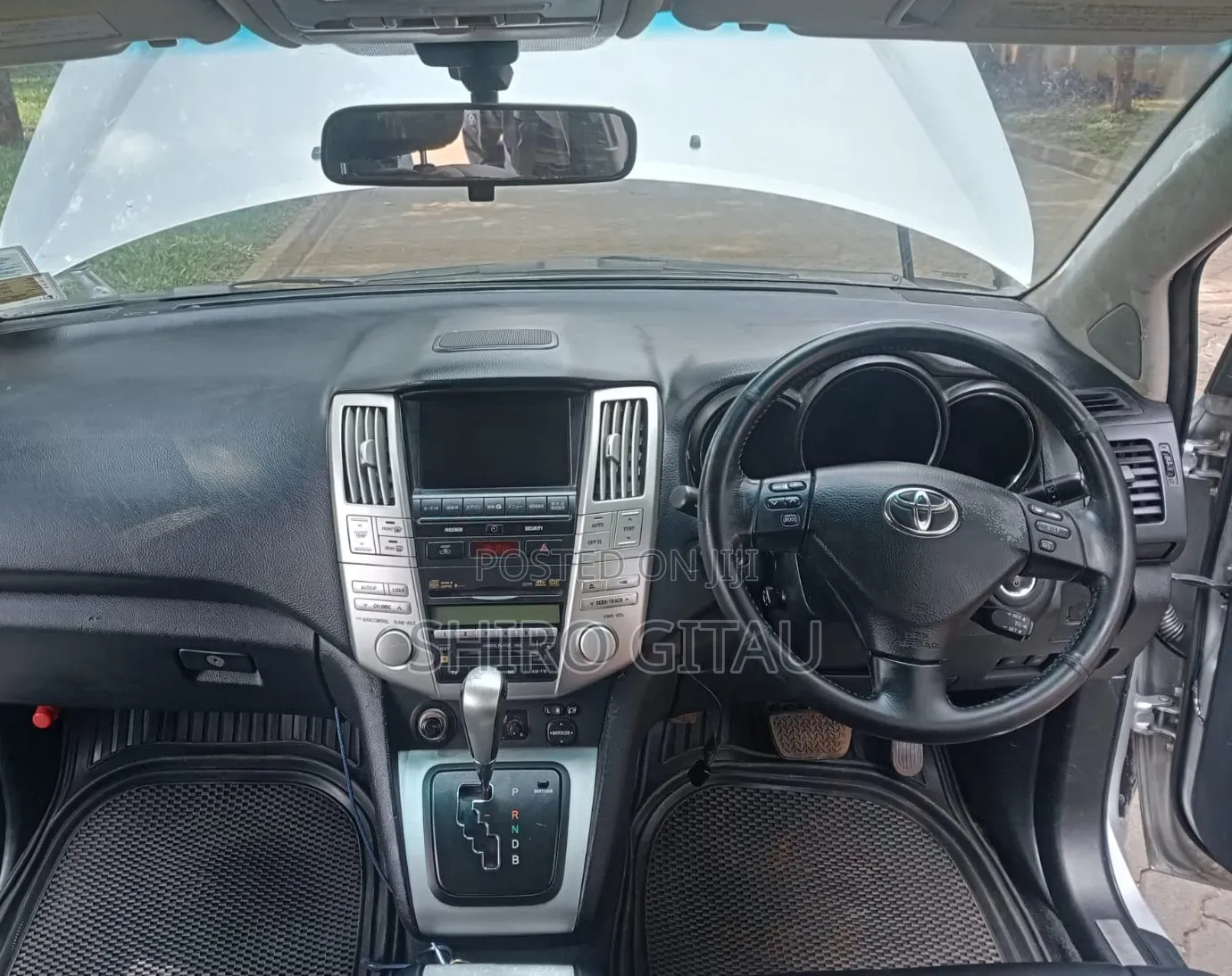 Toyota Harrier 2012 Silver