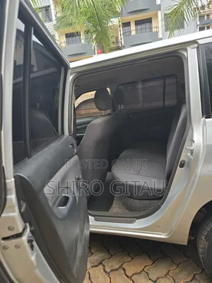 Toyota Succeed 2013 Silver
