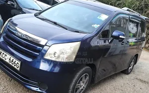 Toyota Noah 2008 Blue