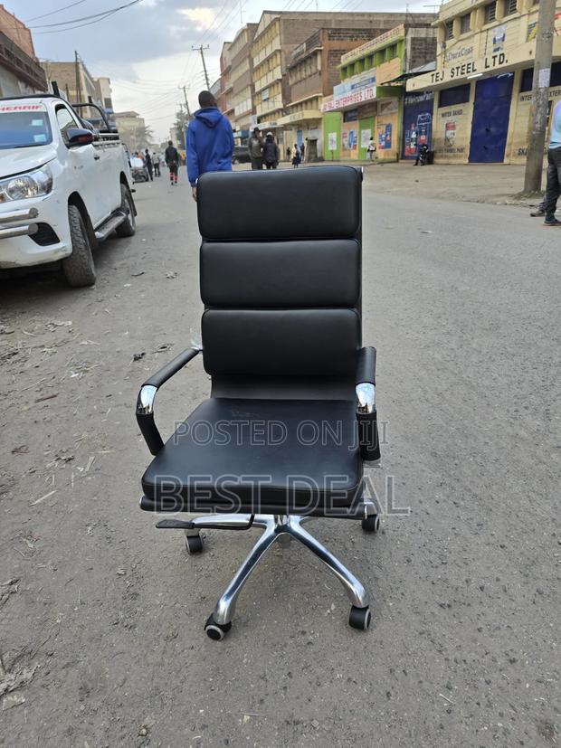 Executive High Back Office Chair - thumbnail 2