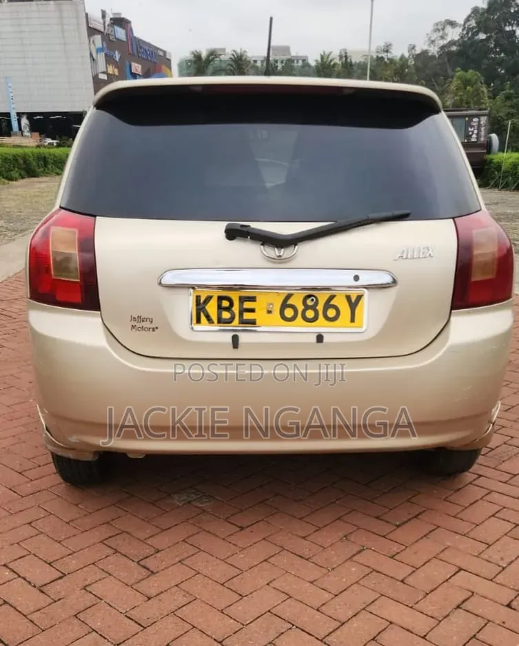 Toyota Allex 2002 Gold