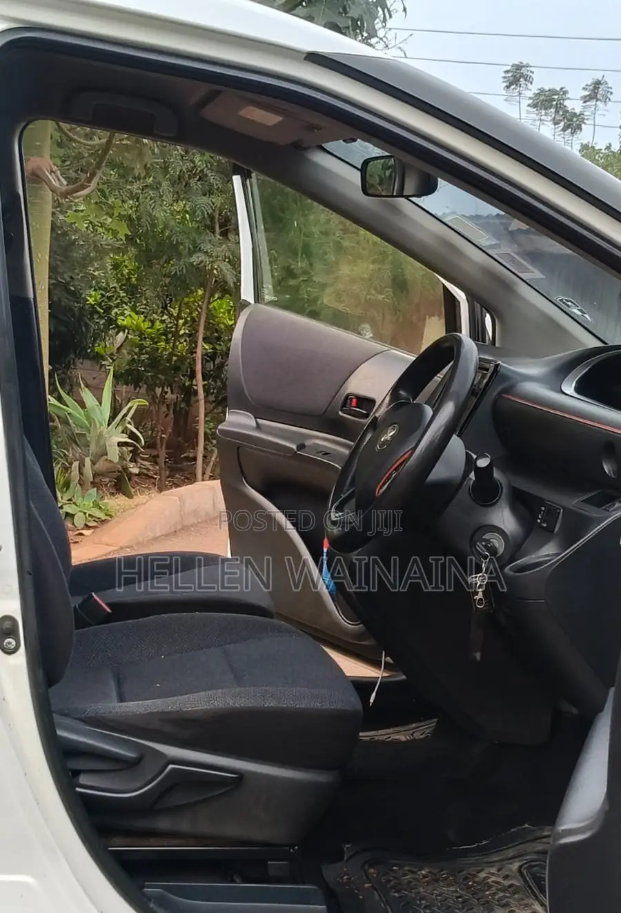 Toyota Sienta 2017 White