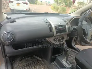 Nissan Note 2010 Gray