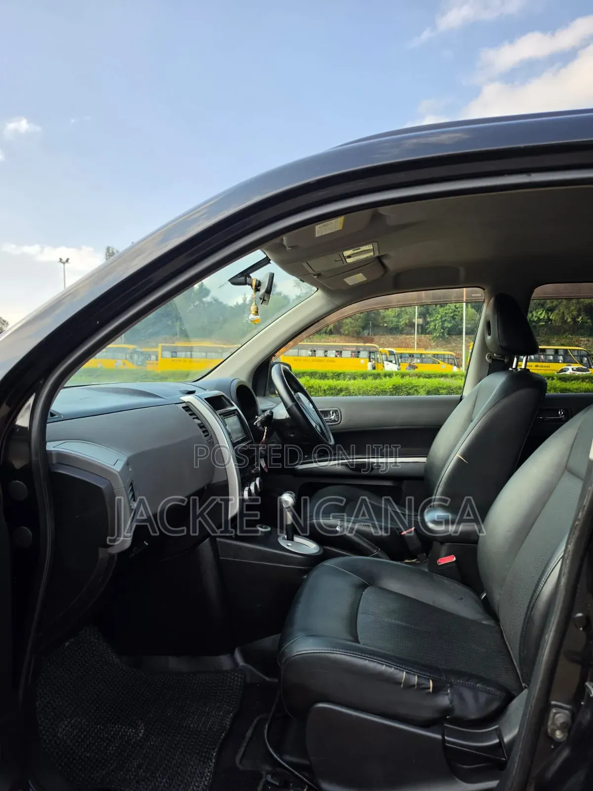 Nissan X-Trail 2010 Black