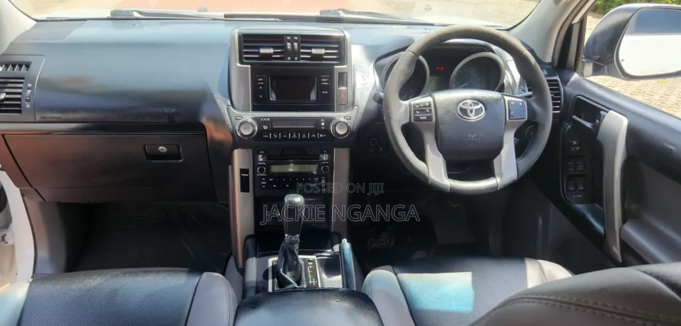Toyota Land Cruiser Prado 2010 White