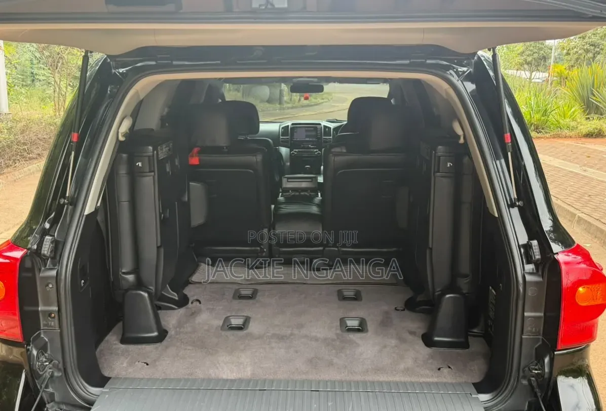 Toyota Land Cruiser 2012 Black