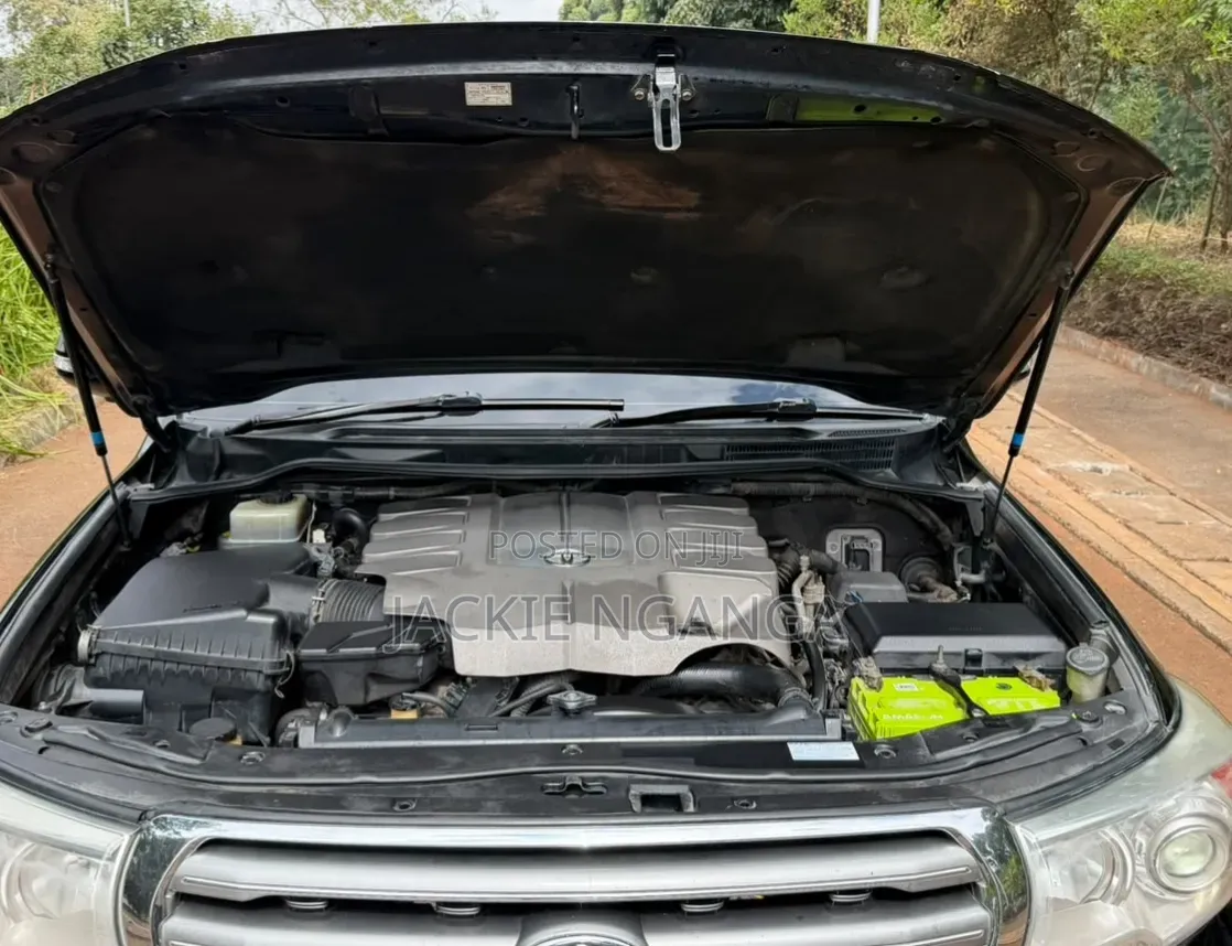 Toyota Land Cruiser 2012 Black
