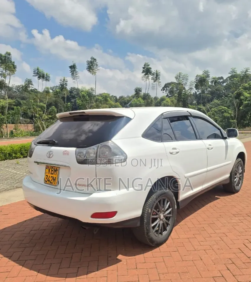 Toyota Harrier 2003 White
