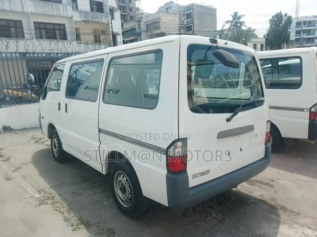 Mazda Bongo 2010 White - thumbnail 8