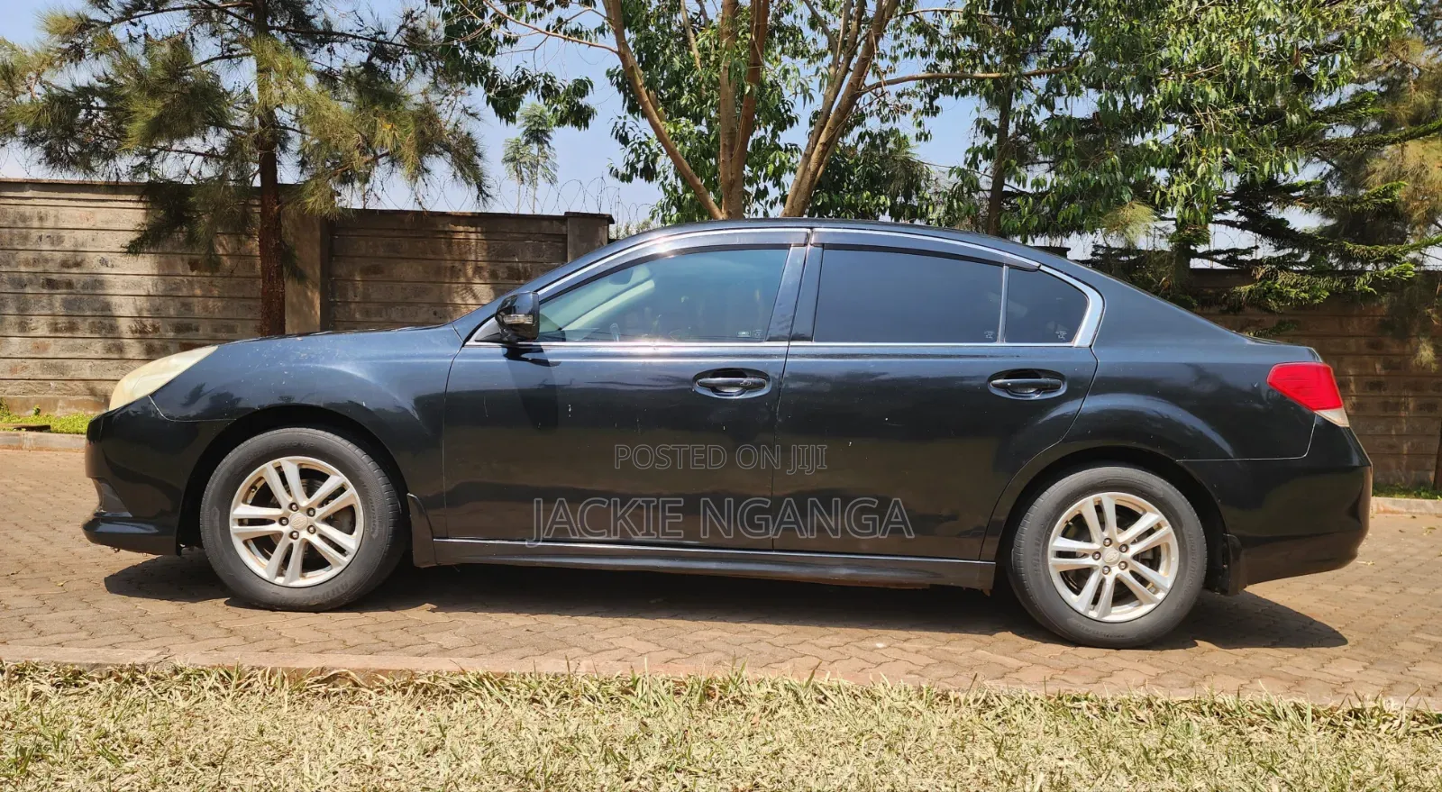 Subaru Legacy 2011 Blue