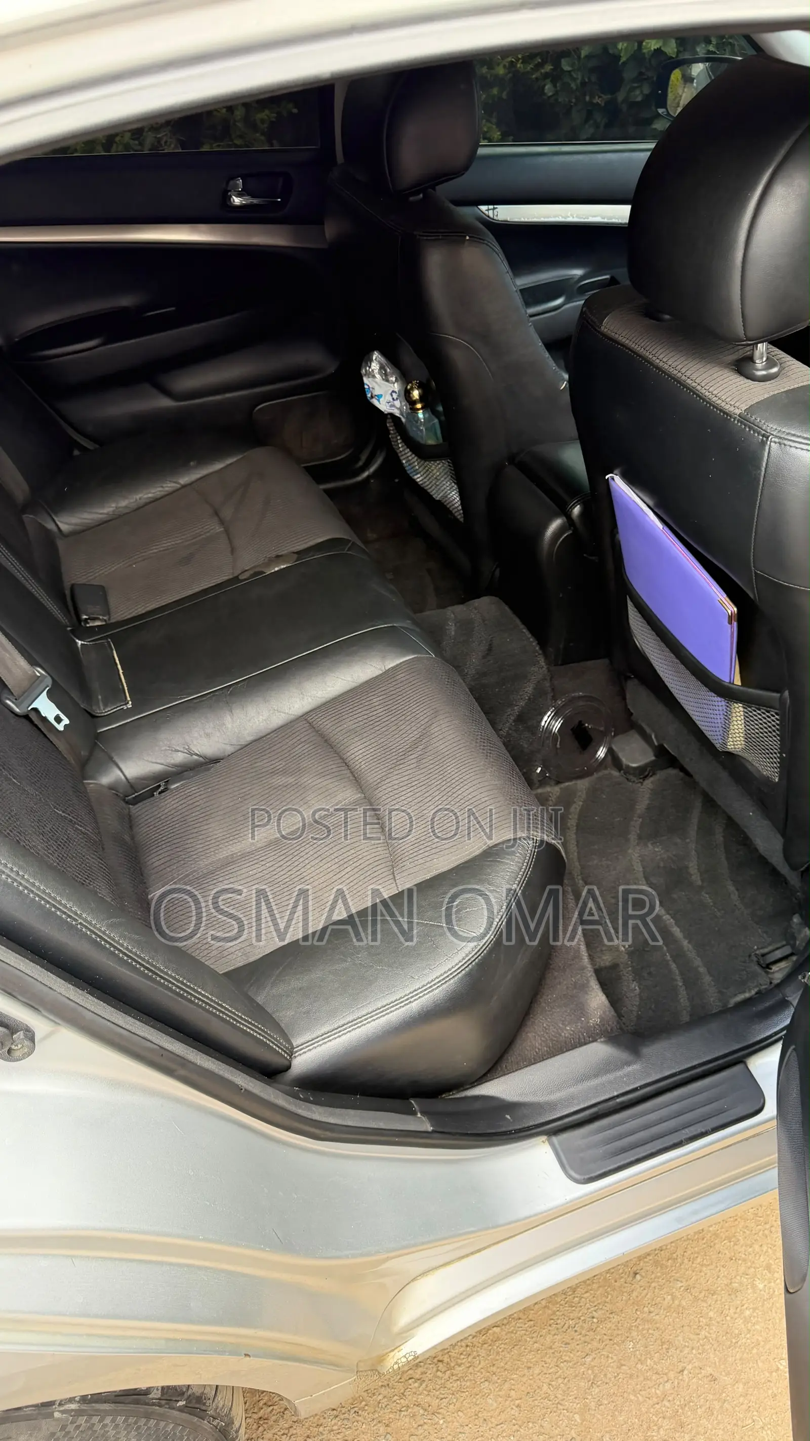 Nissan Skyline 2010 Silver