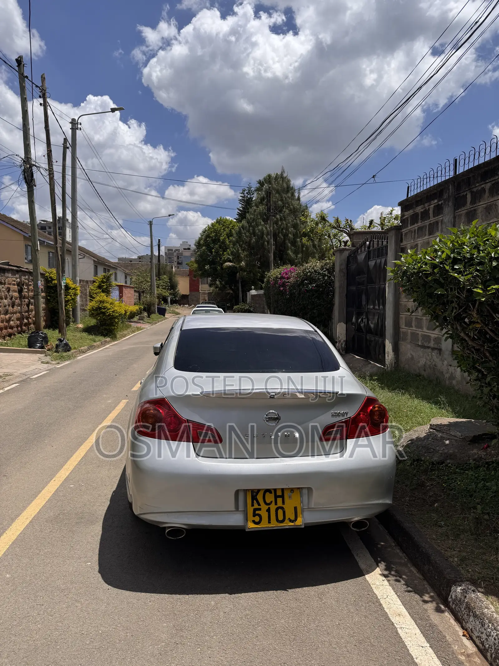 Nissan Skyline 2010 Silver