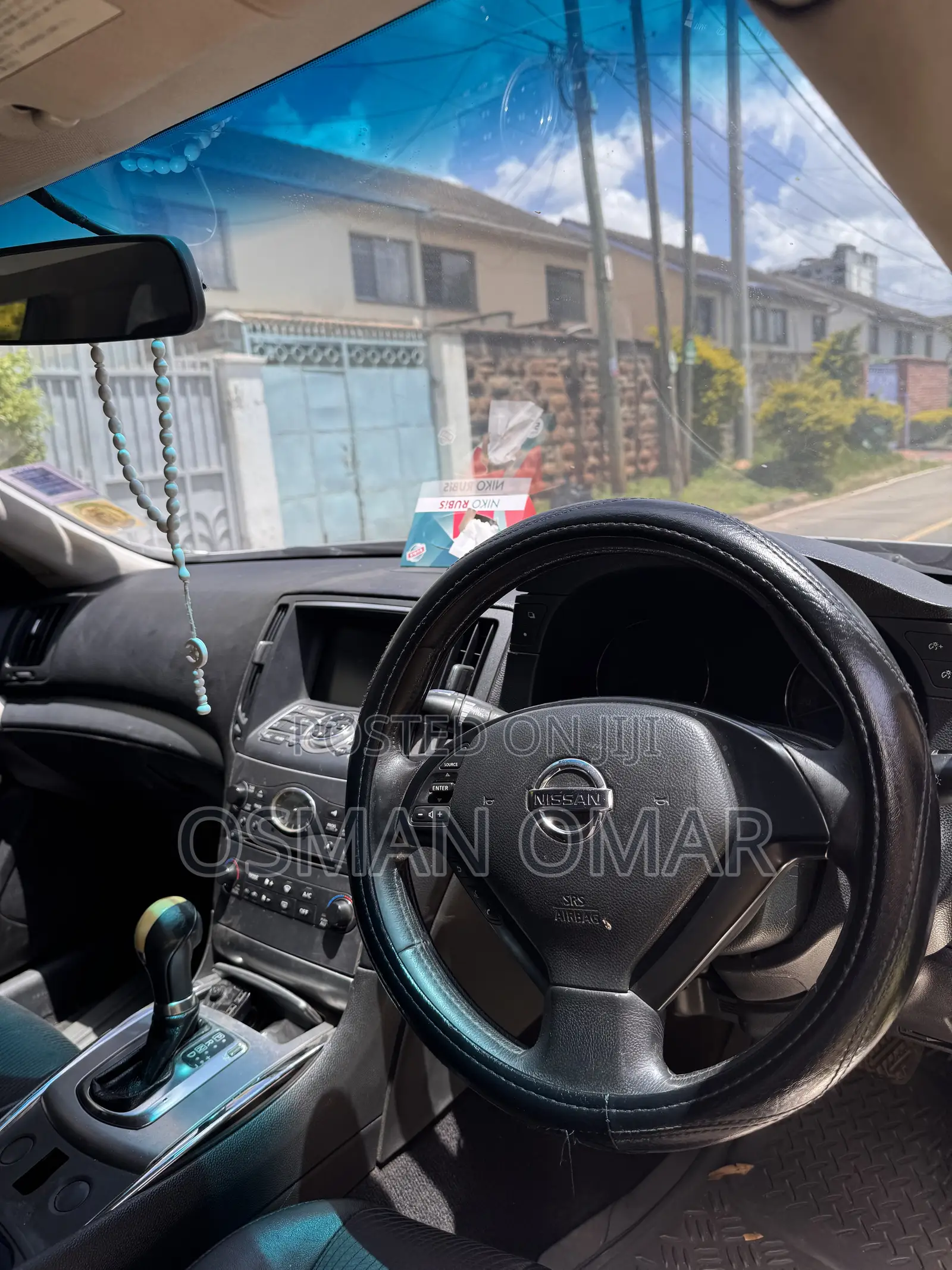 Nissan Skyline 2010 Silver