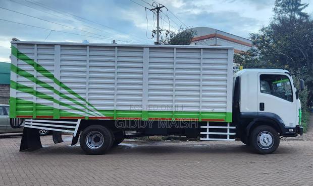Trucks and Trailers - main view
