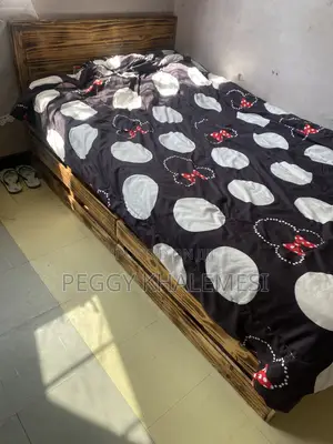Pallet Bed