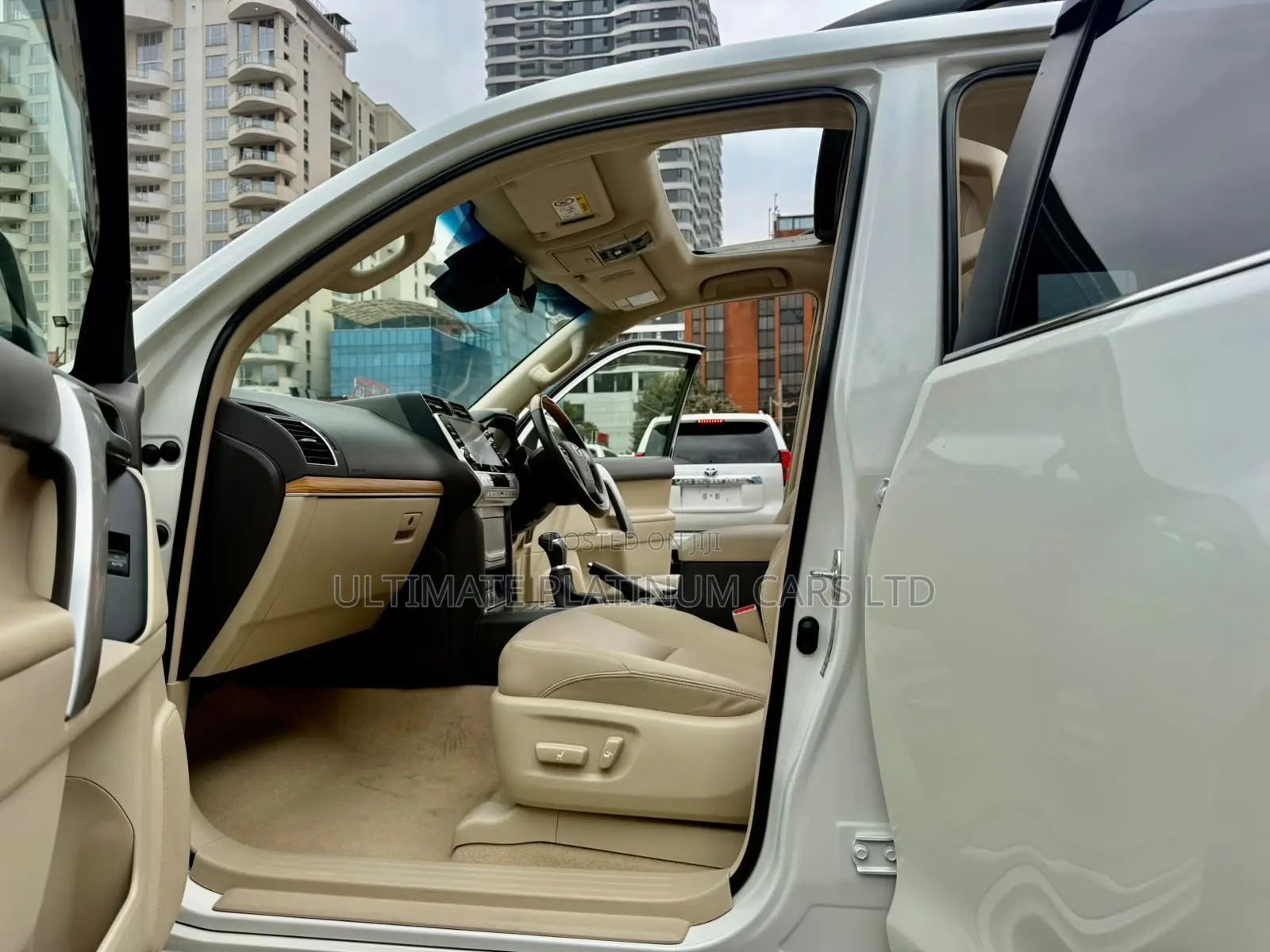 Toyota Land Cruiser Prado 2.8 2022 Pearl