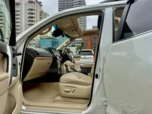 Toyota Land Cruiser Prado 2.8 2022 Pearl