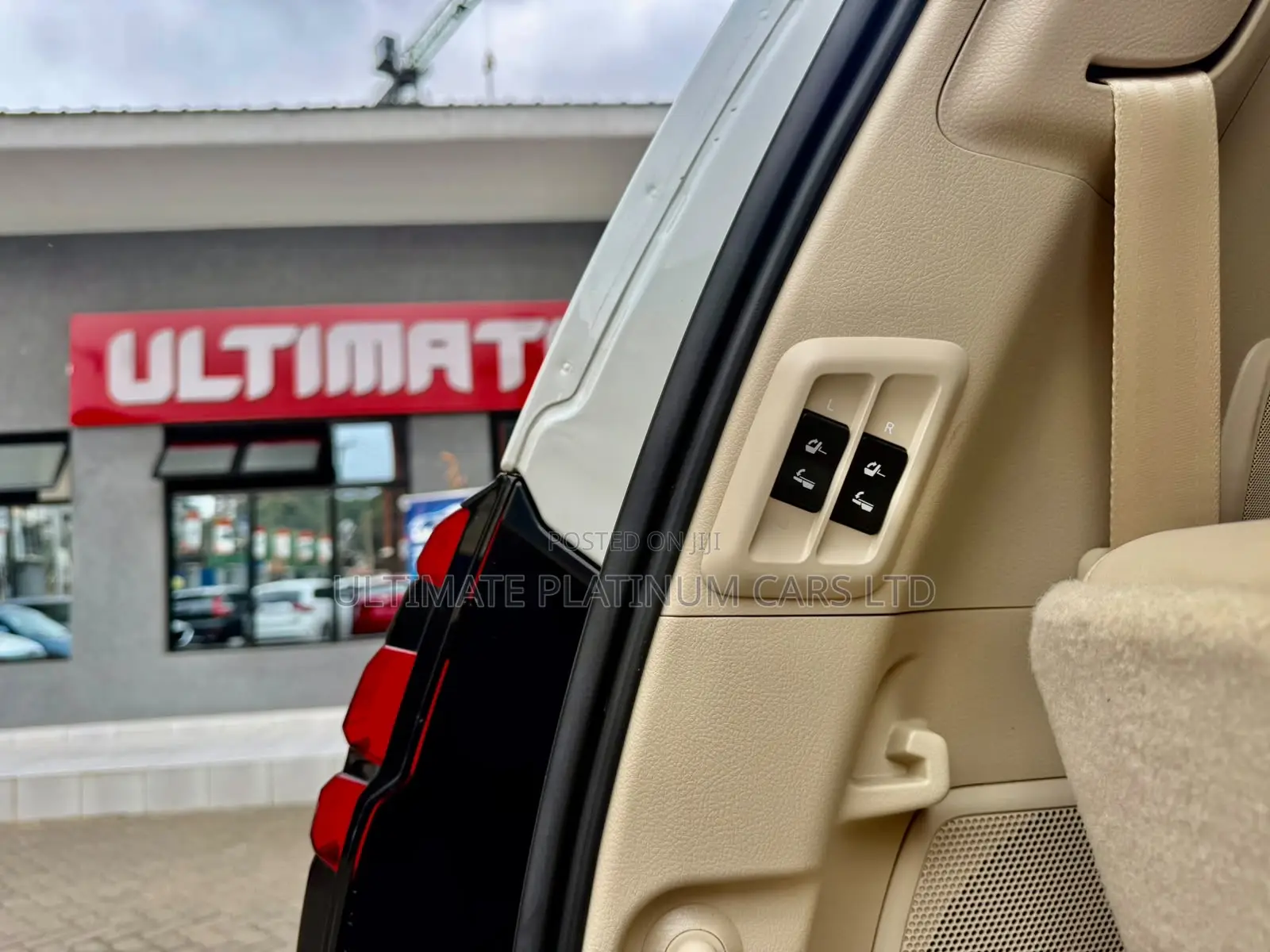 Toyota Land Cruiser Prado 2.8 2022 Pearl