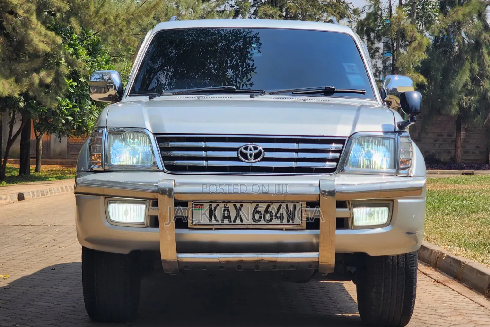 Toyota Land Cruiser Prado 2000 Silver