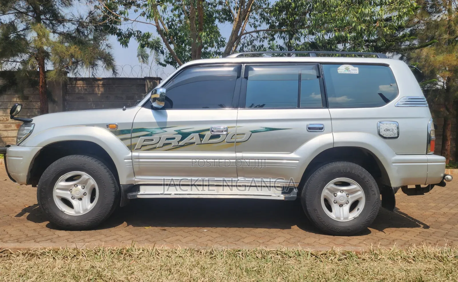 Toyota Land Cruiser Prado 2000 Silver